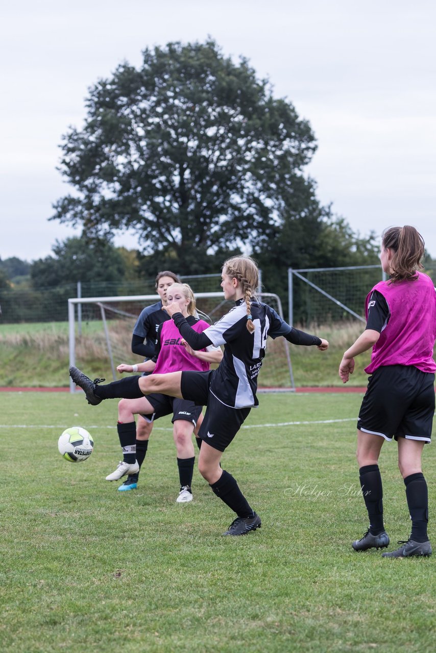 Bild 328 - Frauen Grossenasper SV - SV Steinhorst/Labenz : Ergebnis: 1:3